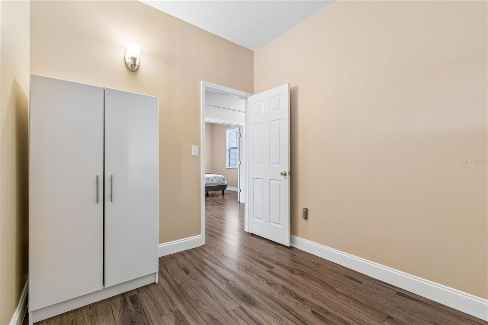 Image 8 of 90 For 5405 Hammock View Lane