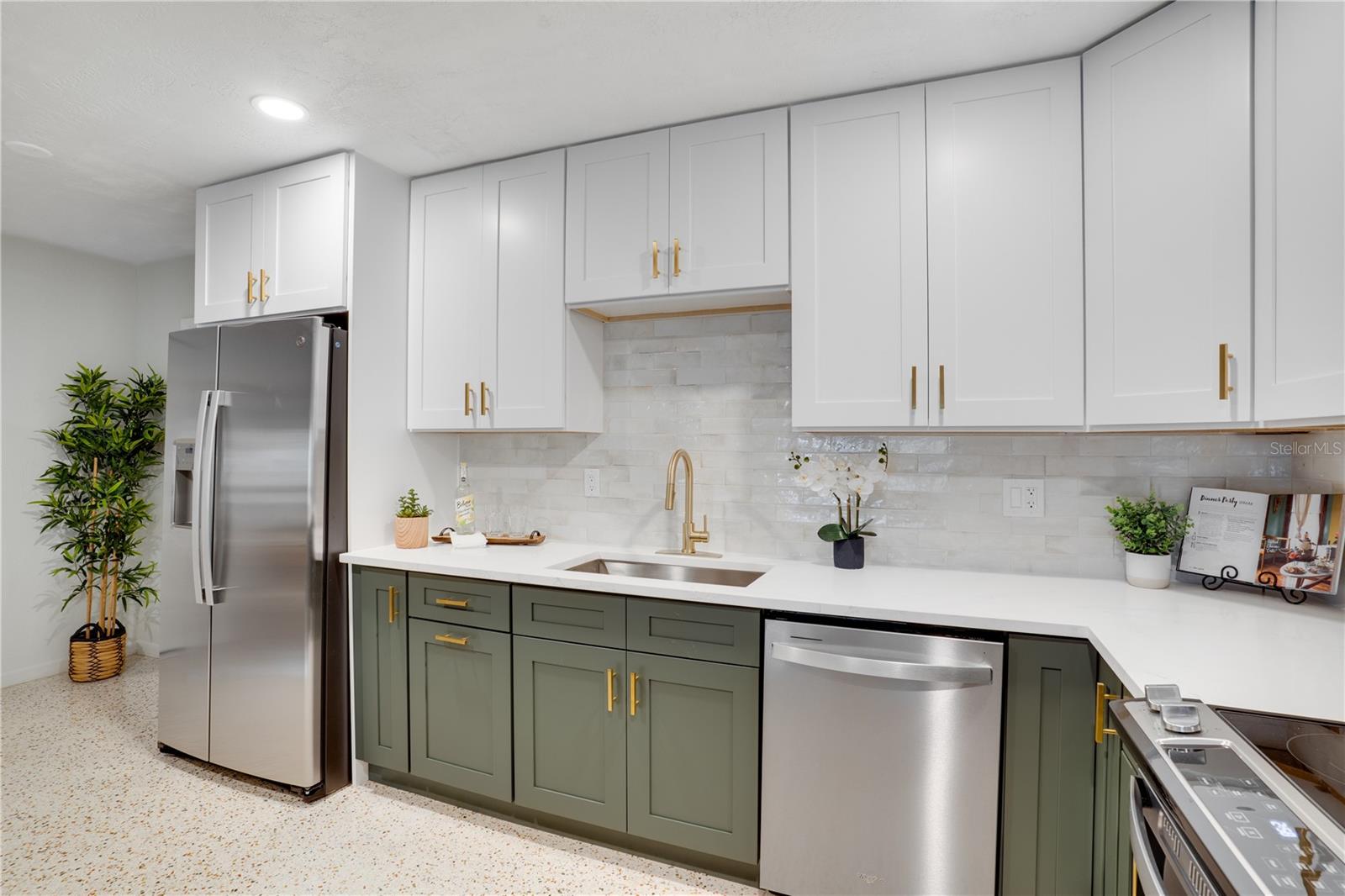 Image 15 of 46 For 5135 101st Street N