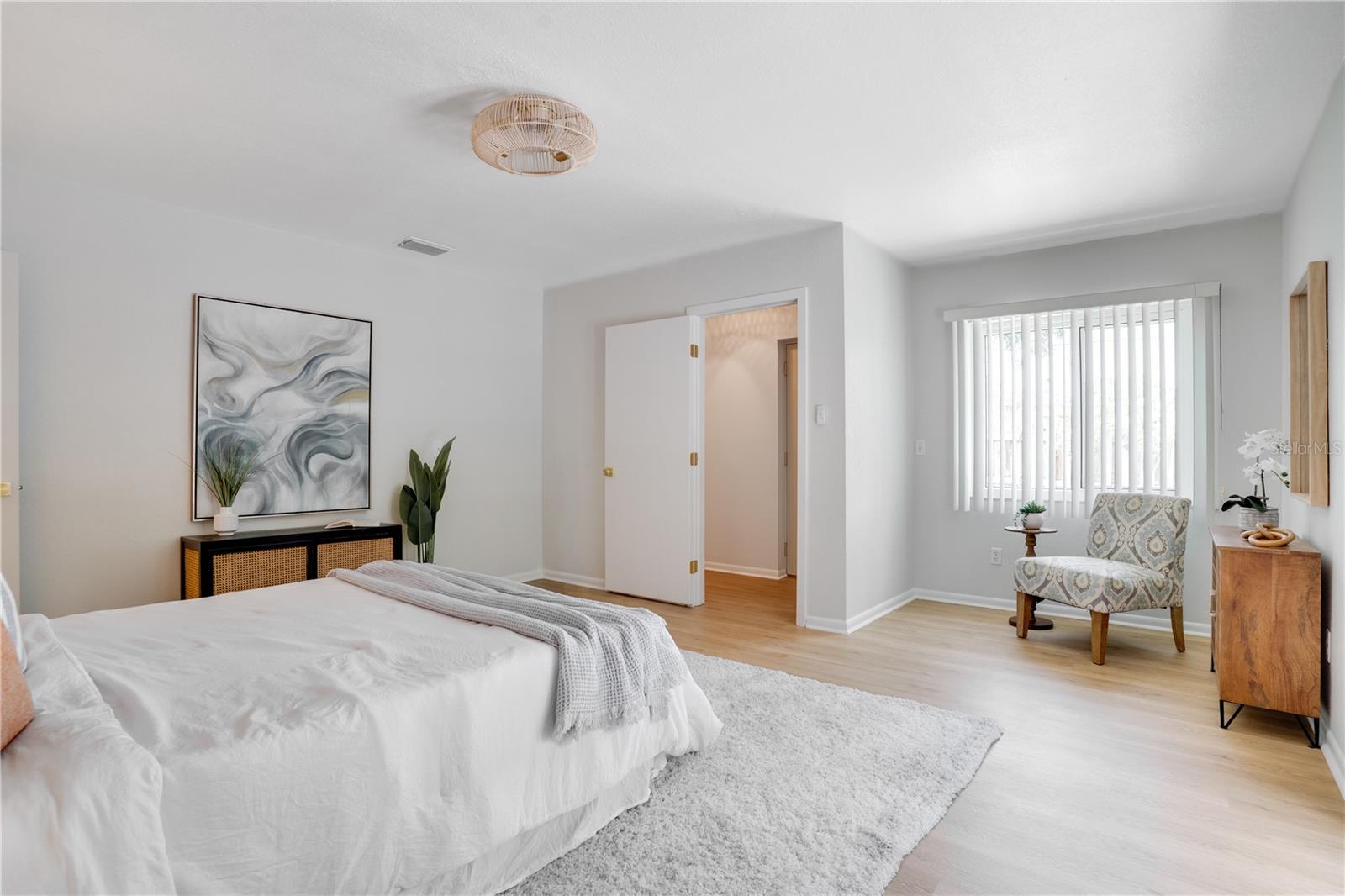 Image 19 of 46 For 5135 101st Street N