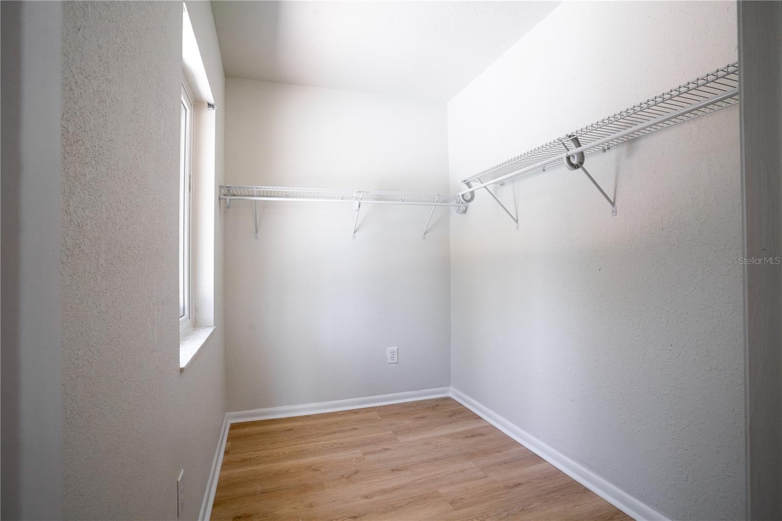 Image 26 of 46 For 5135 101st Street N