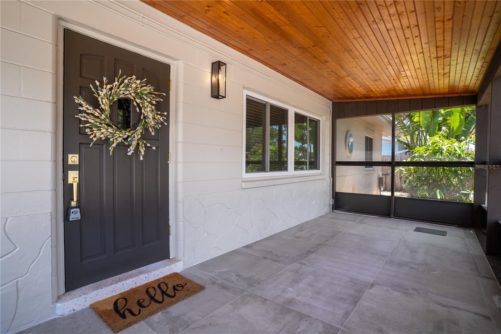 Image 4 of 46 For 5135 101st Street N
