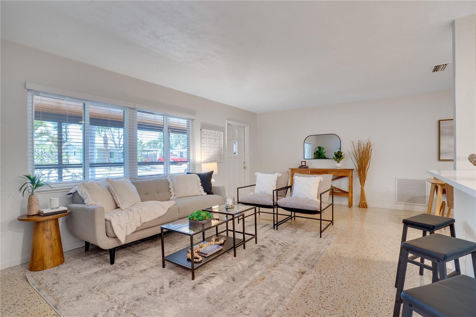 Image 9 of 46 For 5135 101st Street N
