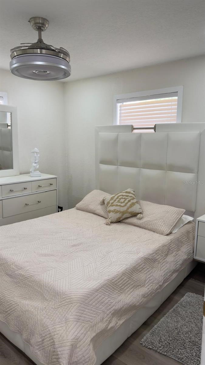 Image 11 of 23 For 2109 Navajo Avenue