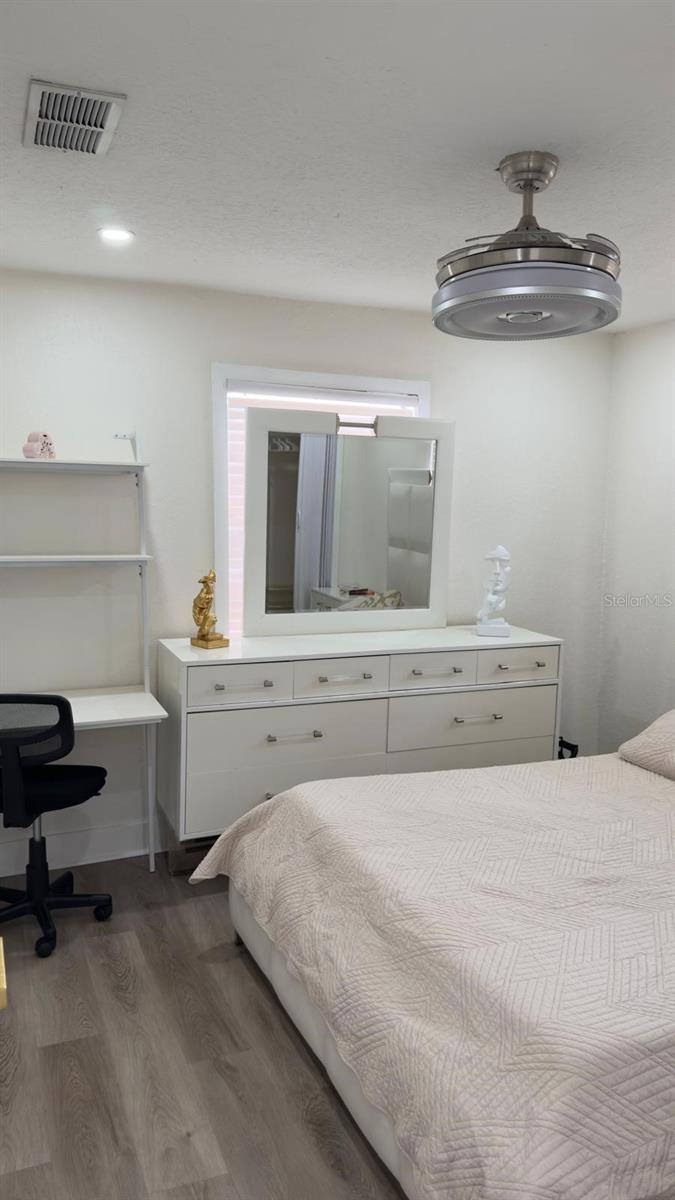 Image 12 of 23 For 2109 Navajo Avenue