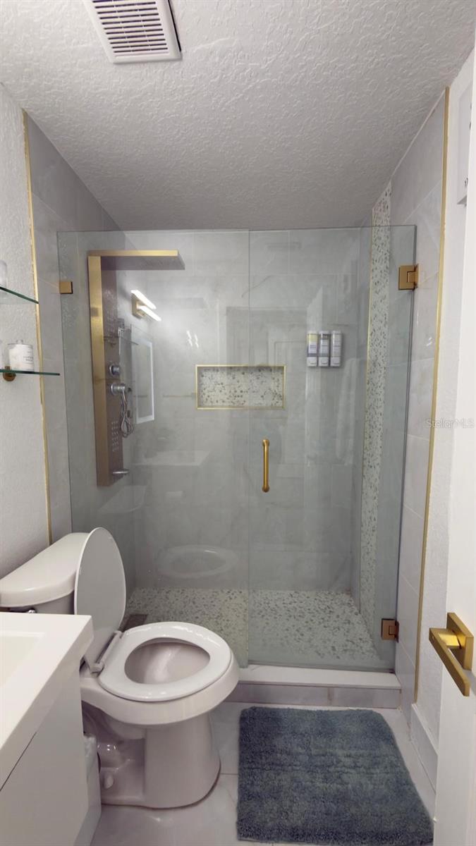 Image 14 of 23 For 2109 Navajo Avenue