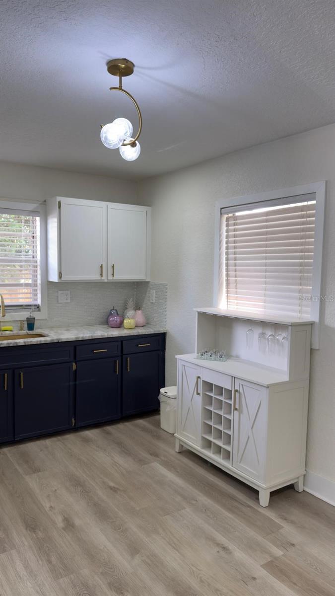 Image 7 of 23 For 2109 Navajo Avenue