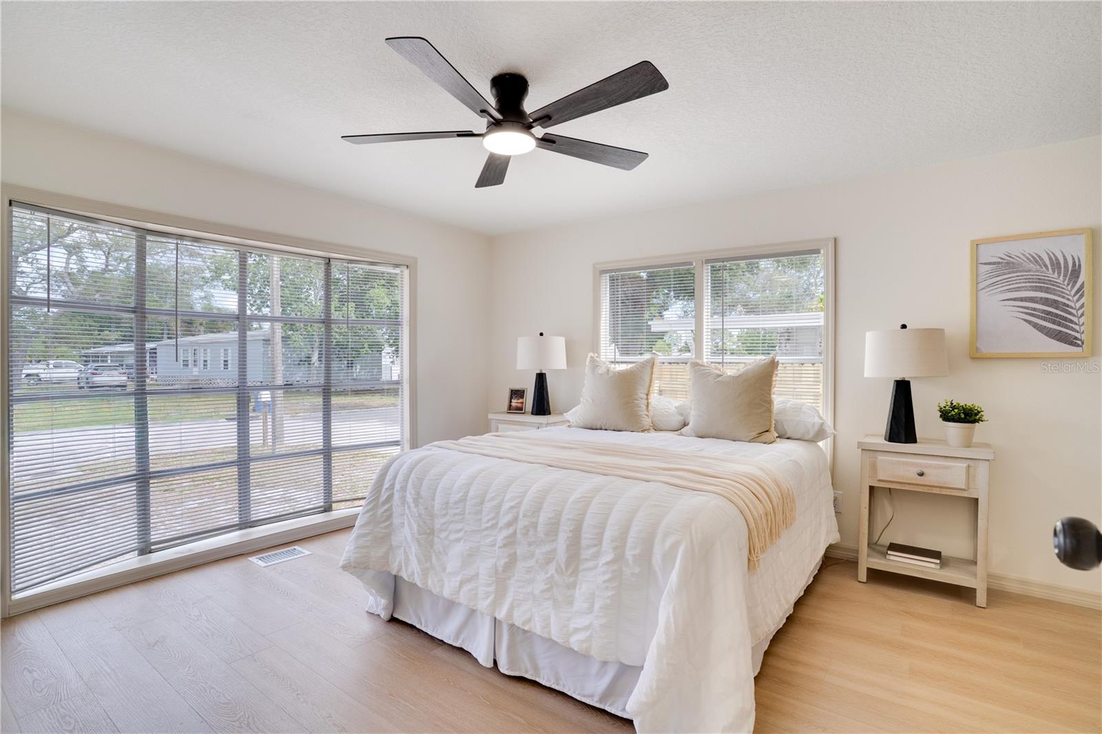 Image 18 of 36 For 5150 76th Street N