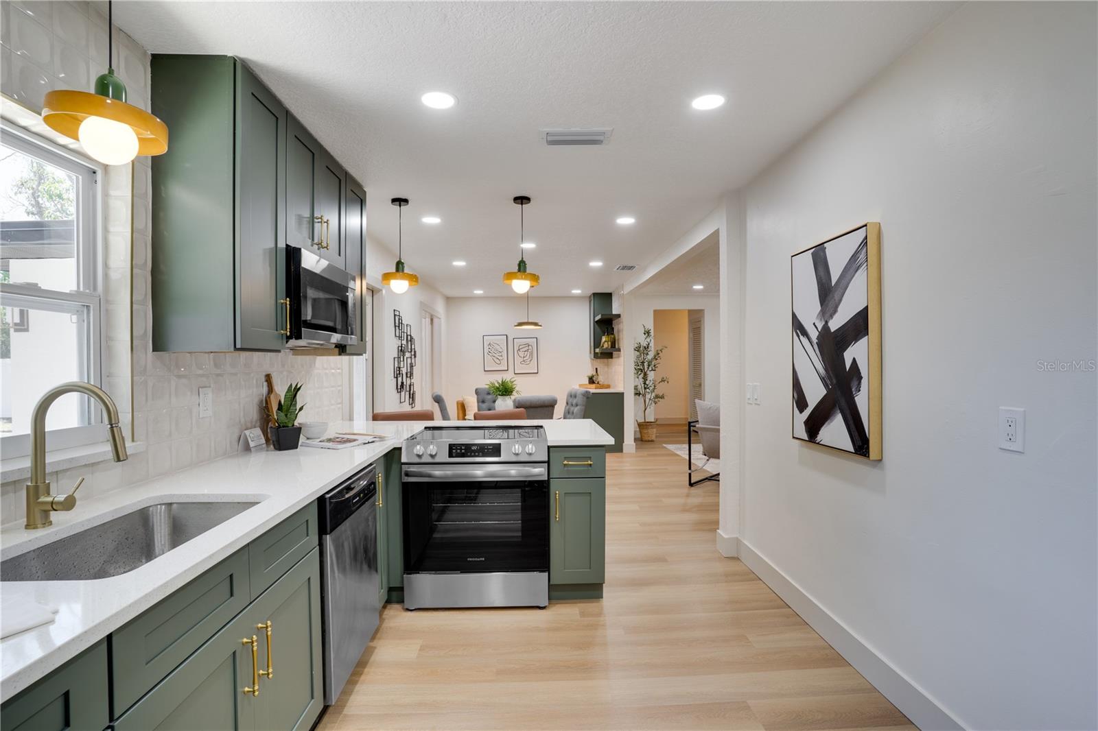 Image 15 of 31 For 6238 13th Avenue S