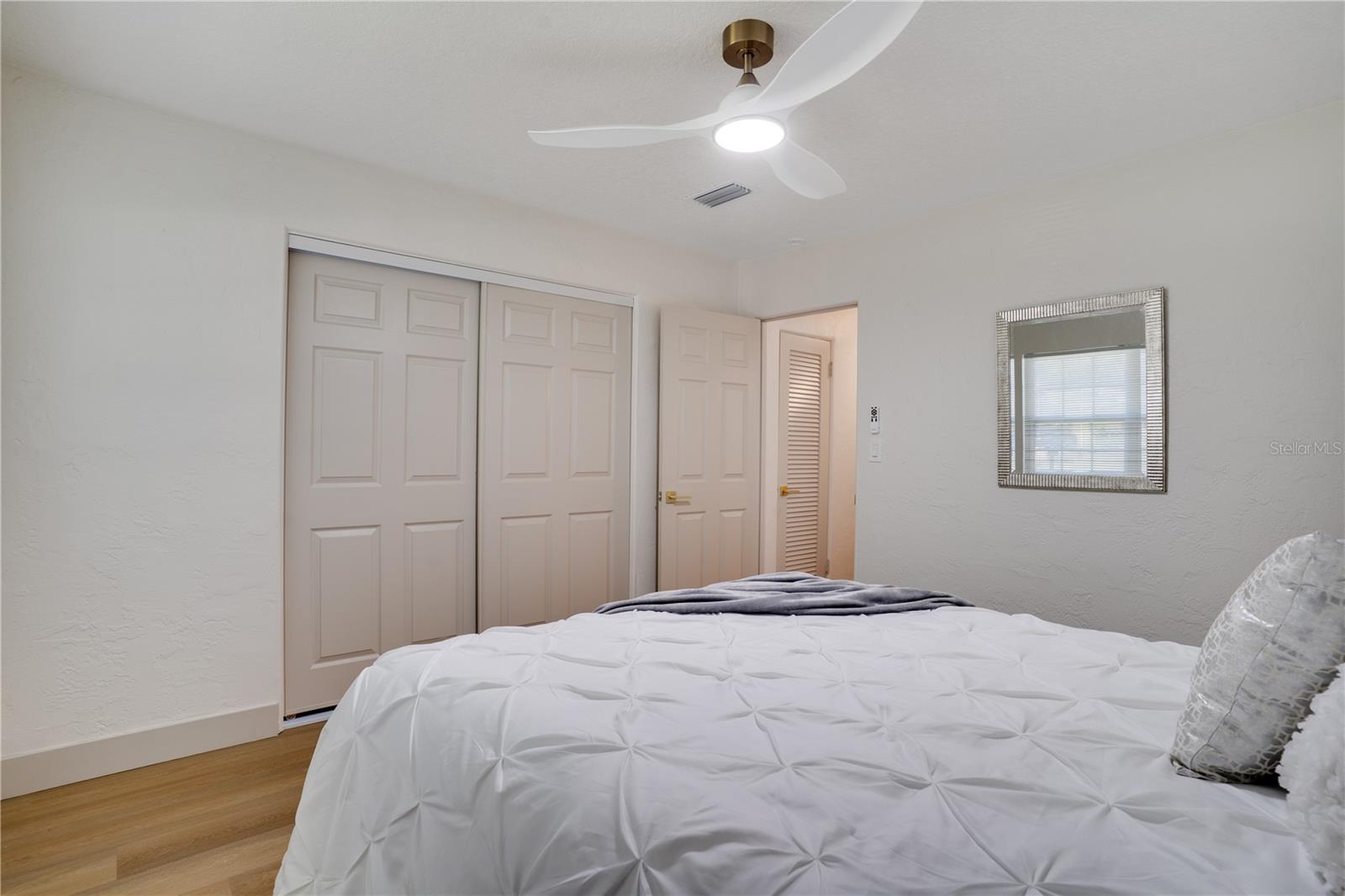 Image 21 of 31 For 6238 13th Avenue S