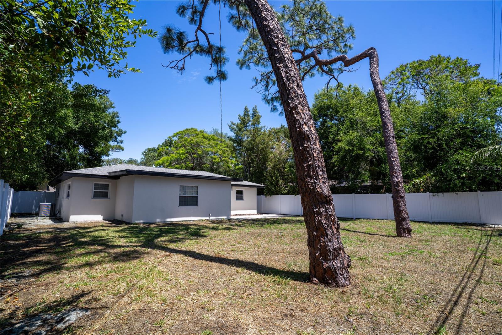 Image 26 of 31 For 6238 13th Avenue S