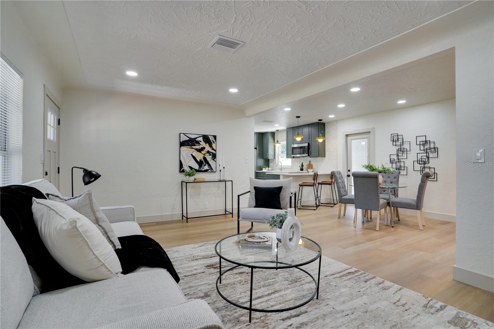 Image 8 of 31 For 6238 13th Avenue S