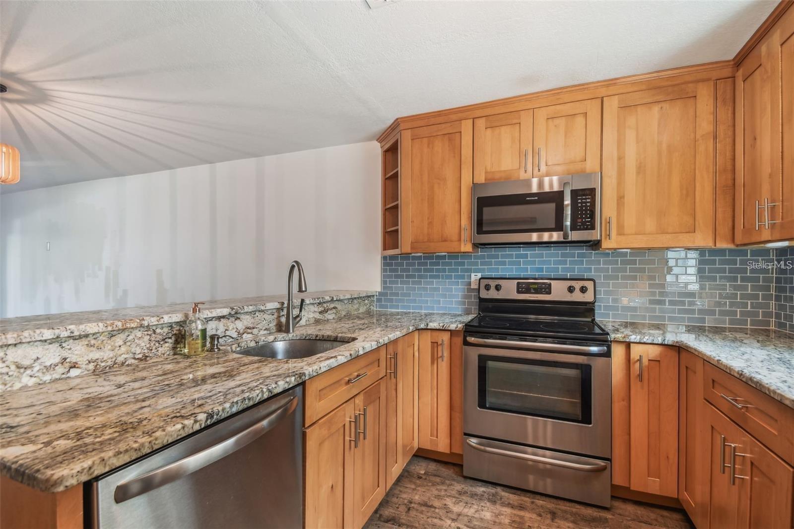 Image 13 of 39 For 4717 Vasconia Street