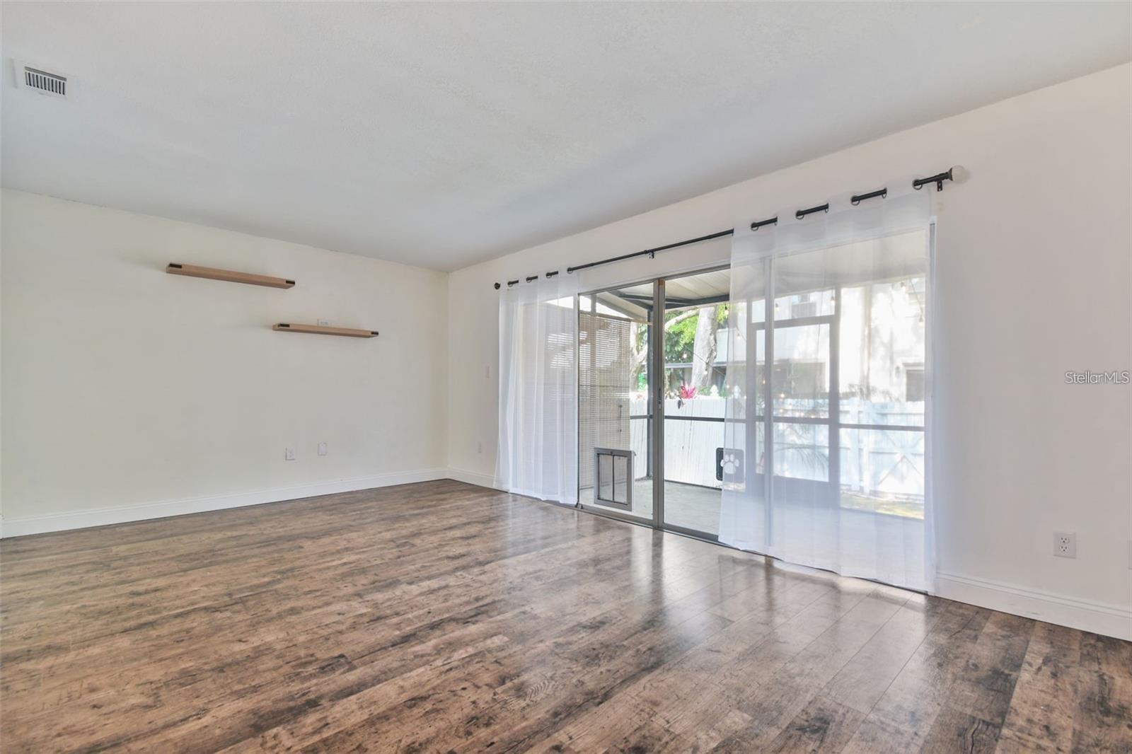 Image 15 of 39 For 4717 Vasconia Street