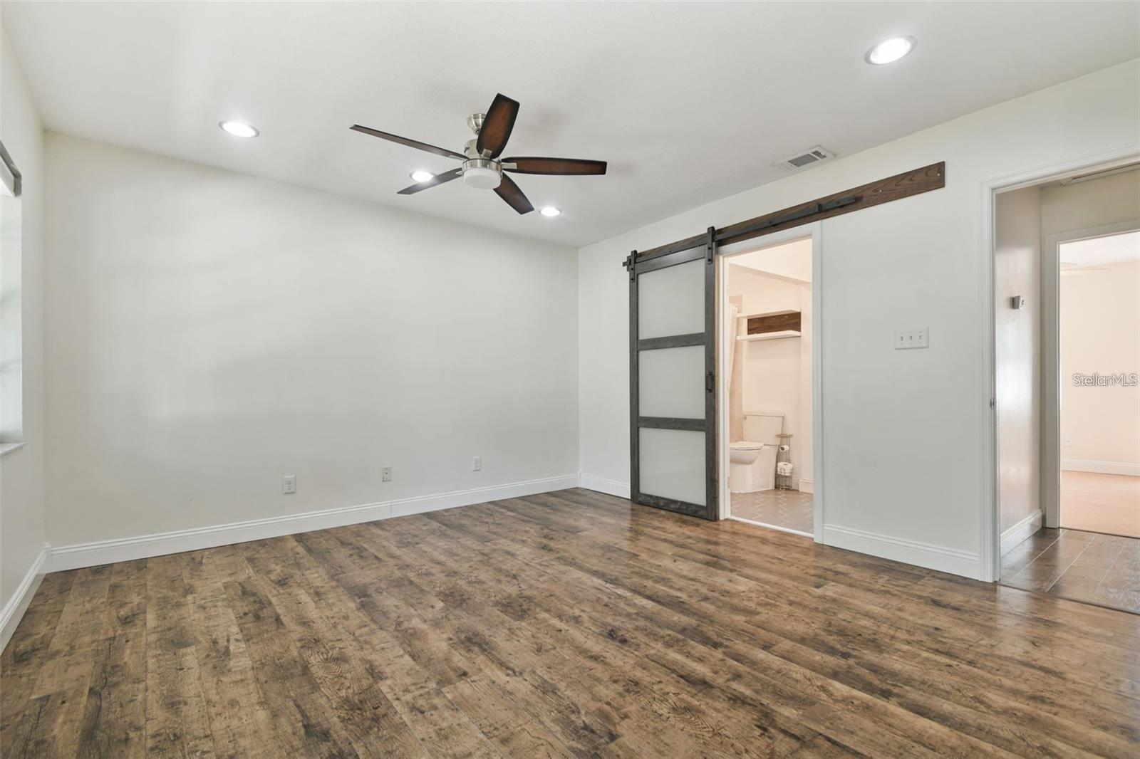 Image 18 of 39 For 4717 Vasconia Street