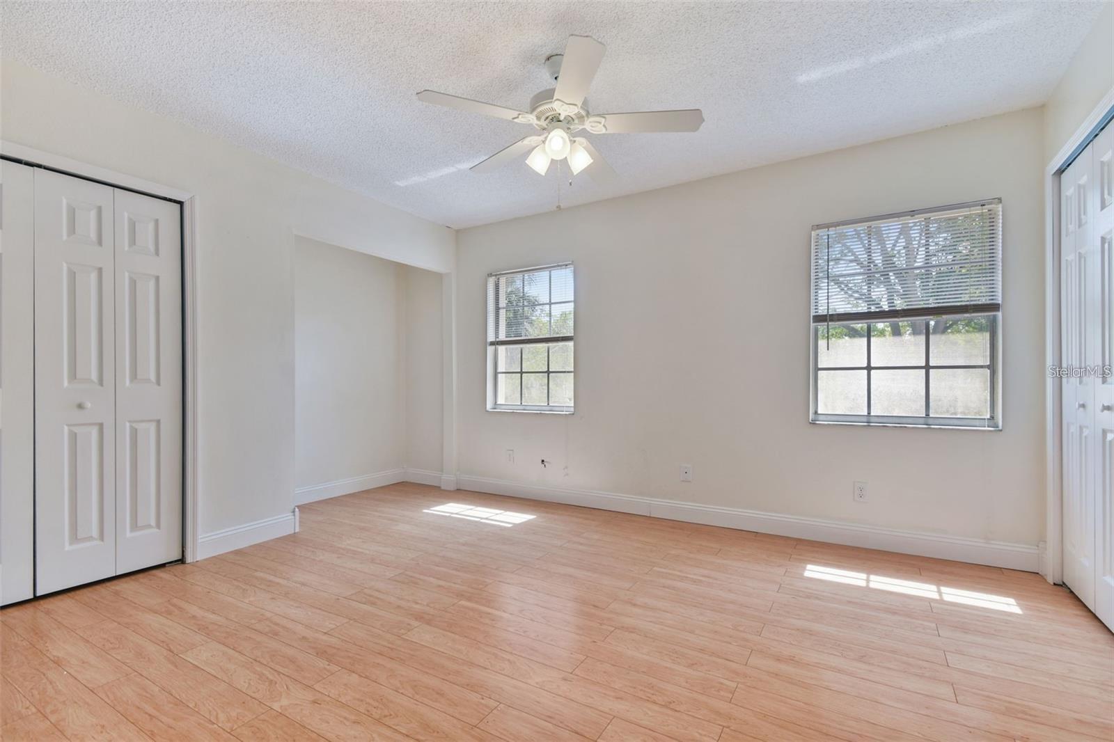 Image 21 of 39 For 4717 Vasconia Street