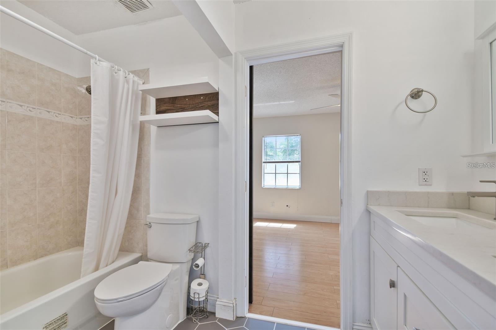 Image 23 of 39 For 4717 Vasconia Street