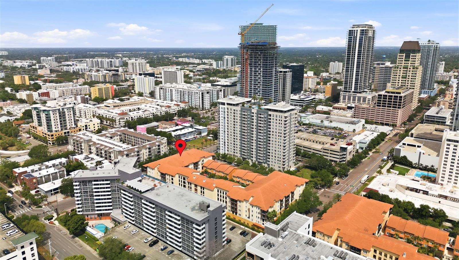 Image 31 of 38 For 200 4th Avenue S 321