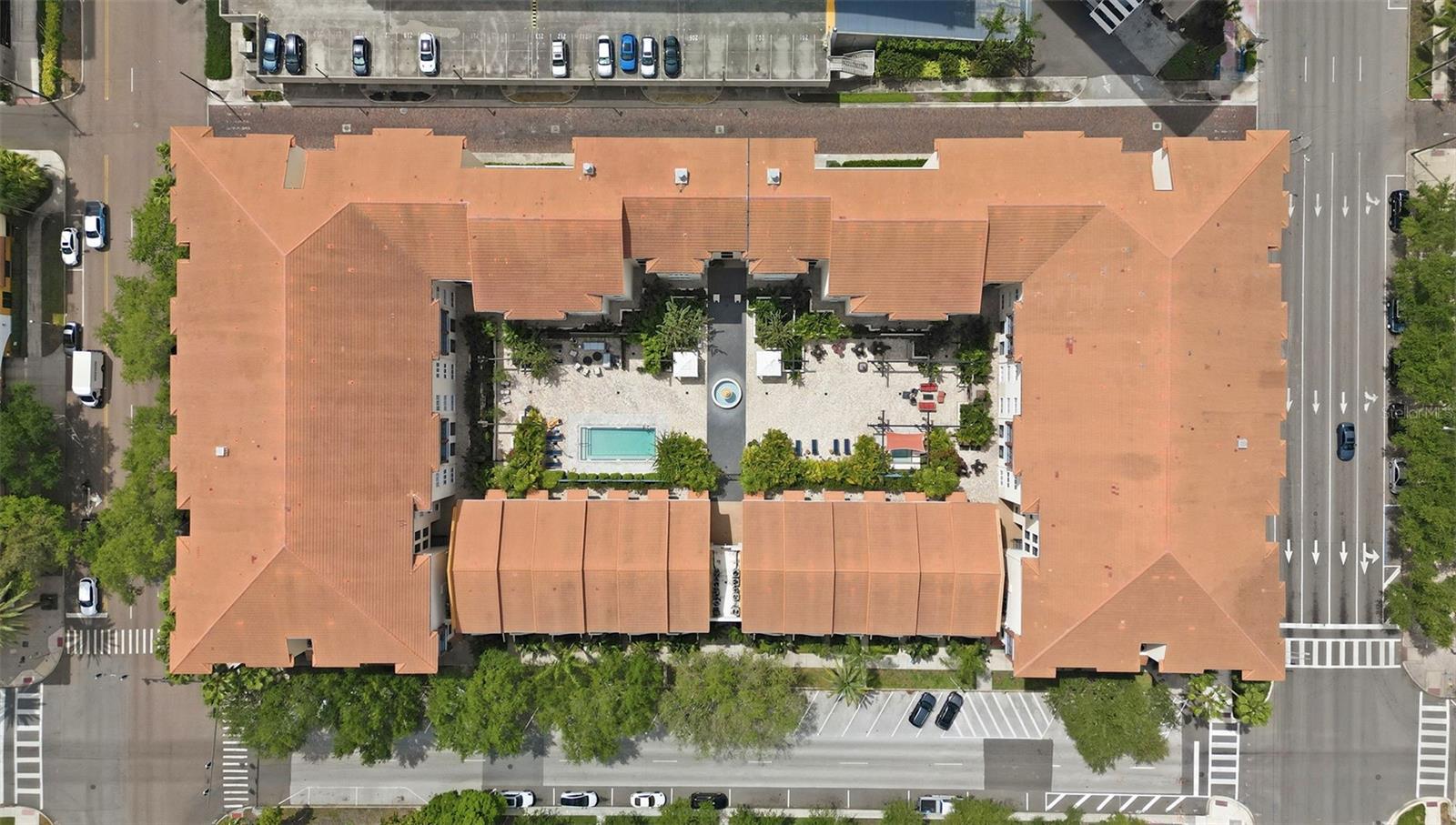 Image 34 of 38 For 200 4th Avenue S 321