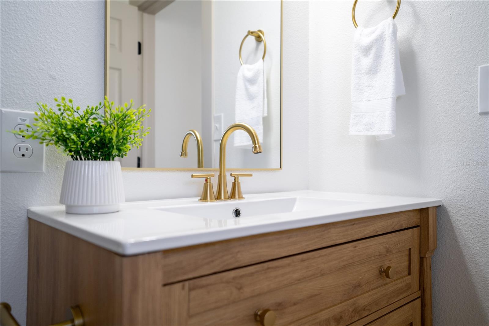 Image 21 of 38 For 1609 Council Drive