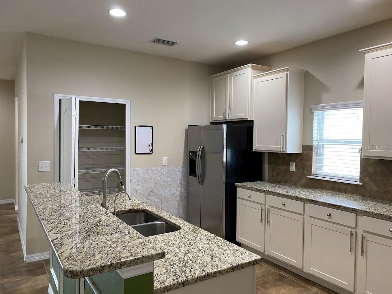 Image 14 of 47 For 12311 Fairlawn Drive