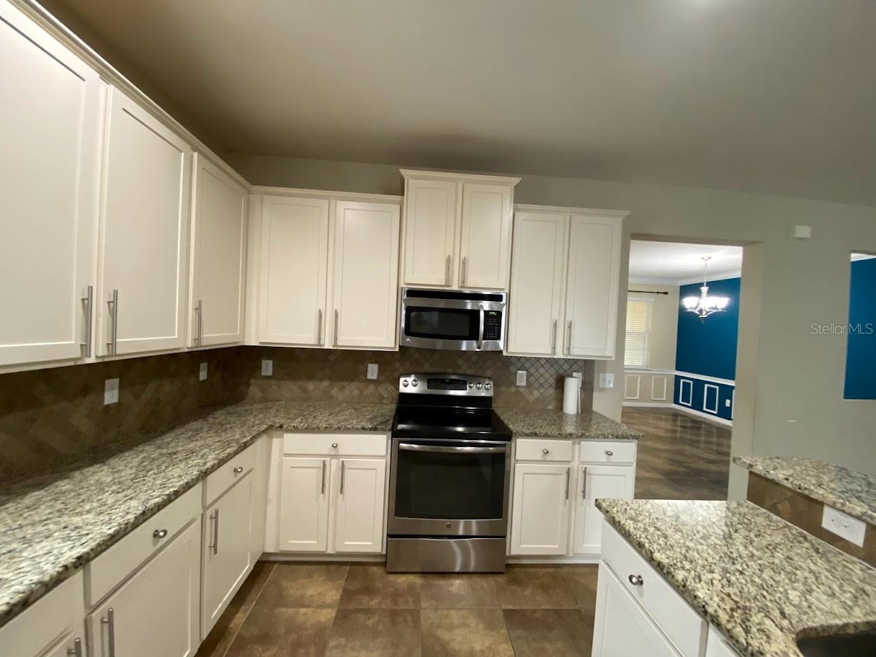 Image 15 of 47 For 12311 Fairlawn Drive