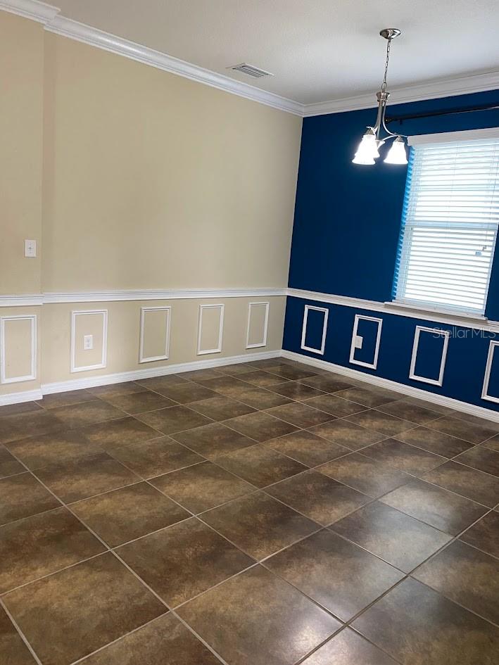 Image 21 of 47 For 12311 Fairlawn Drive