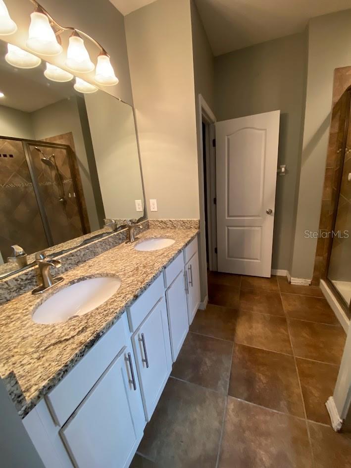 Image 24 of 47 For 12311 Fairlawn Drive