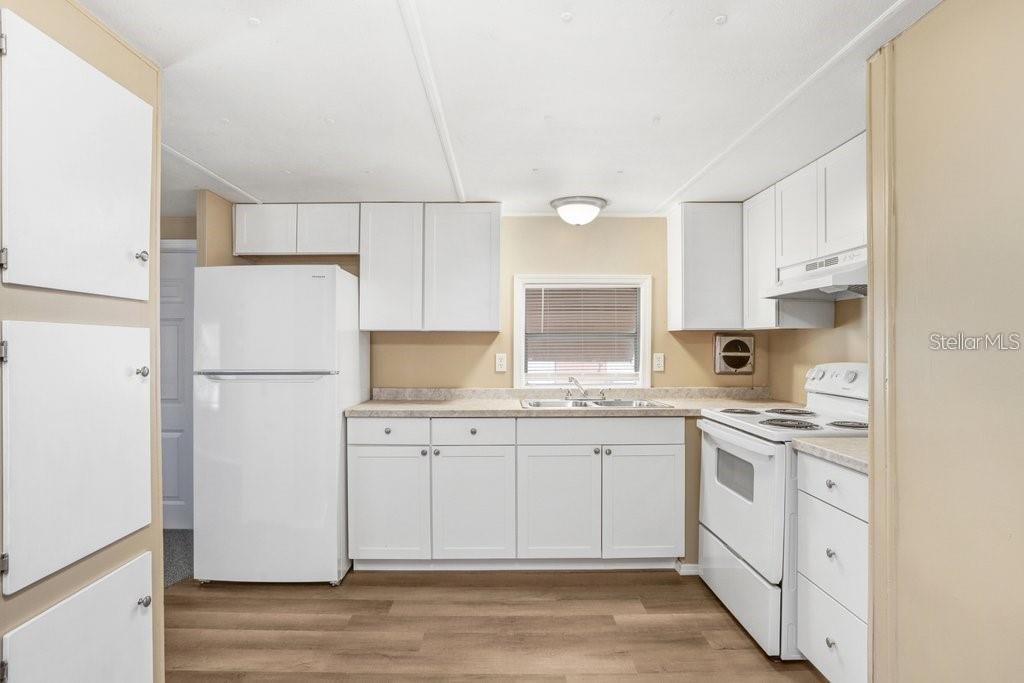 Image 27 of 46 For 14606 Coral Drive