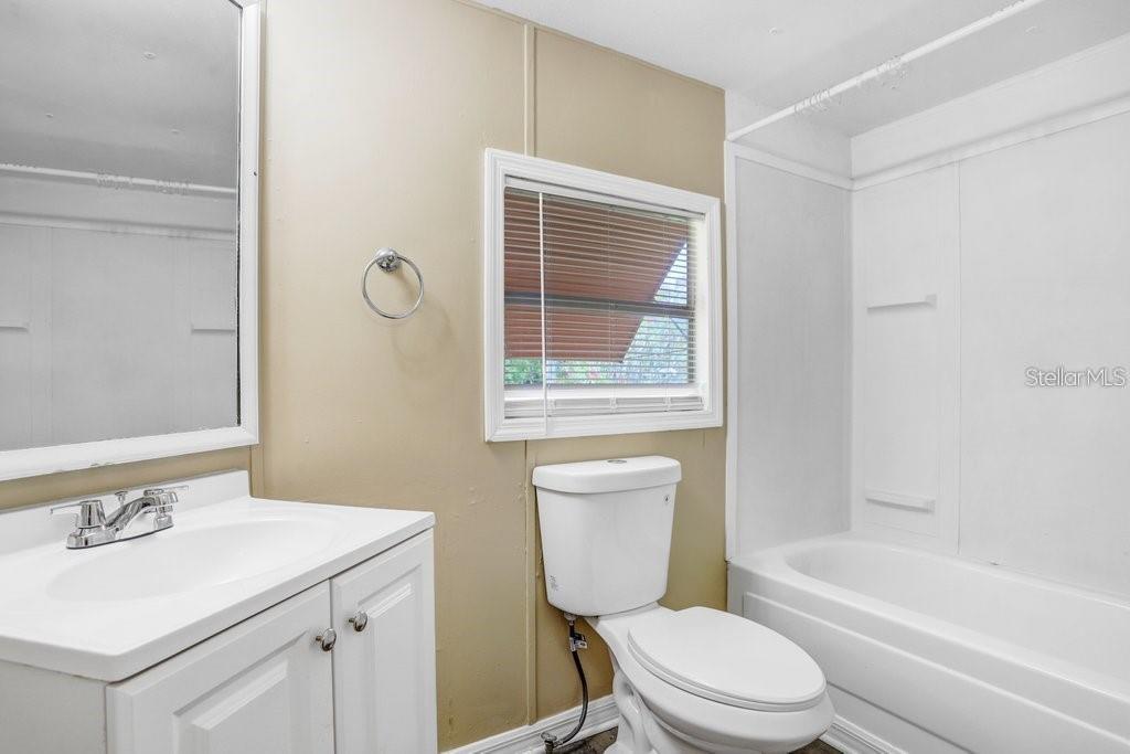 Image 30 of 46 For 14606 Coral Drive