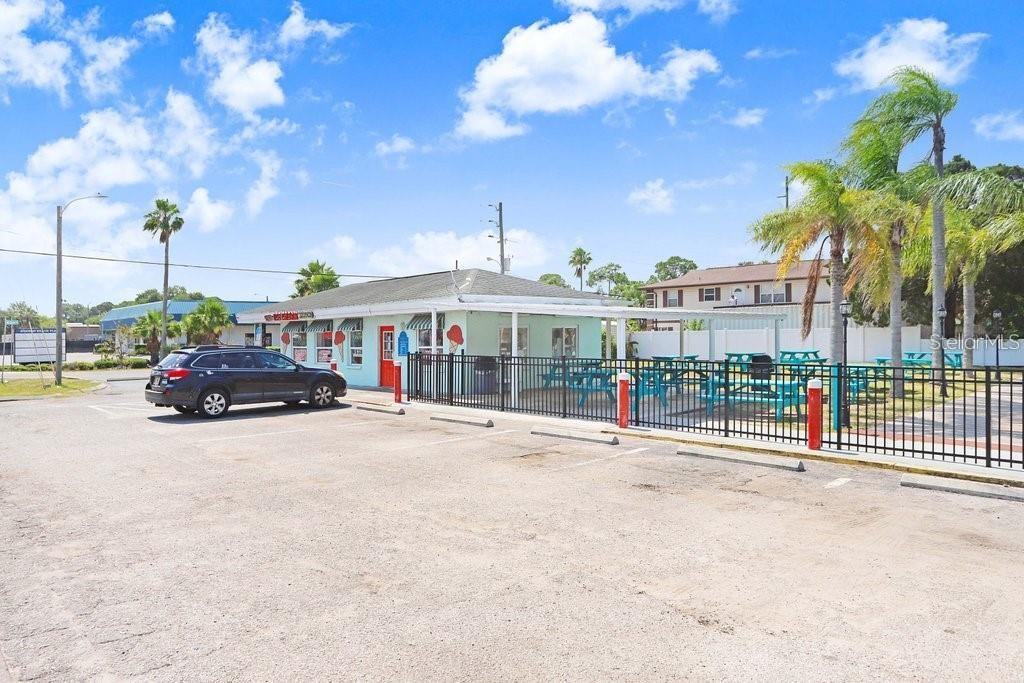 Image 33 of 46 For 14606 Coral Drive