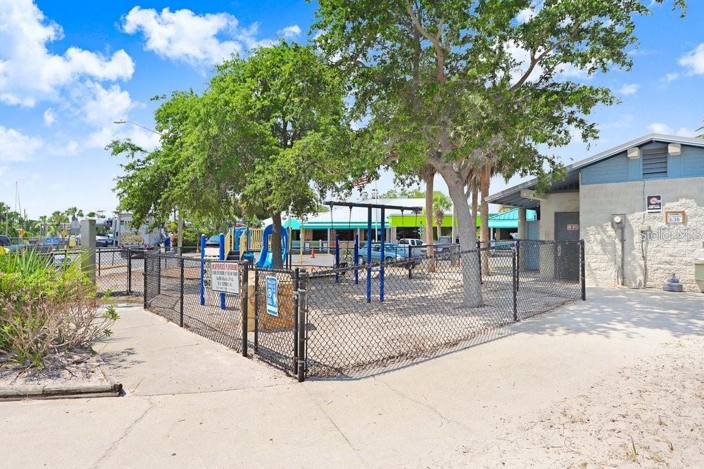 Image 39 of 46 For 14606 Coral Drive