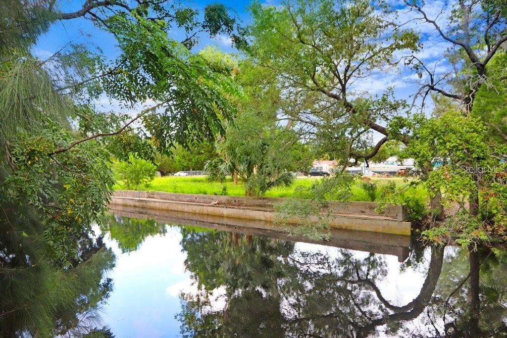 Image 8 of 46 For 14606 Coral Drive