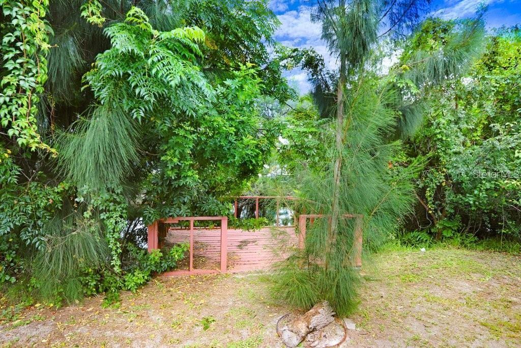 Image 9 of 46 For 14606 Coral Drive