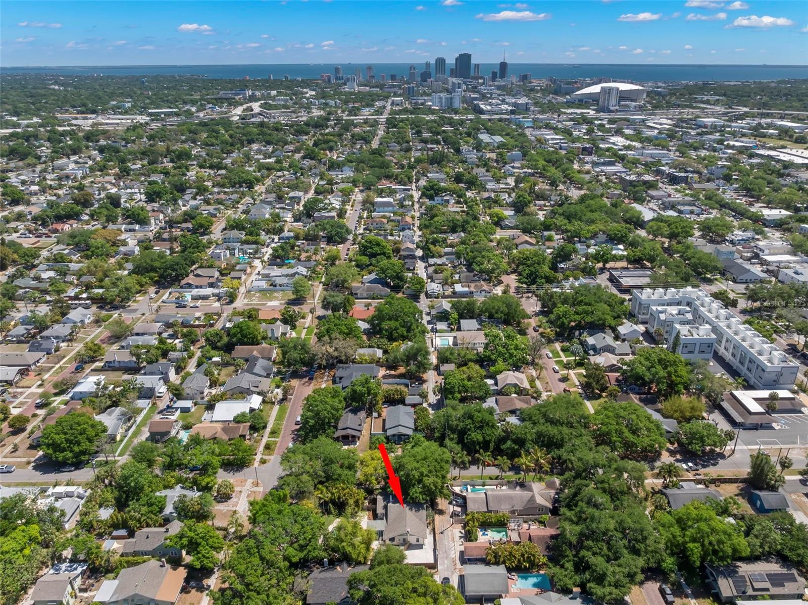 Listing photo id 45 for 230 27th Street N