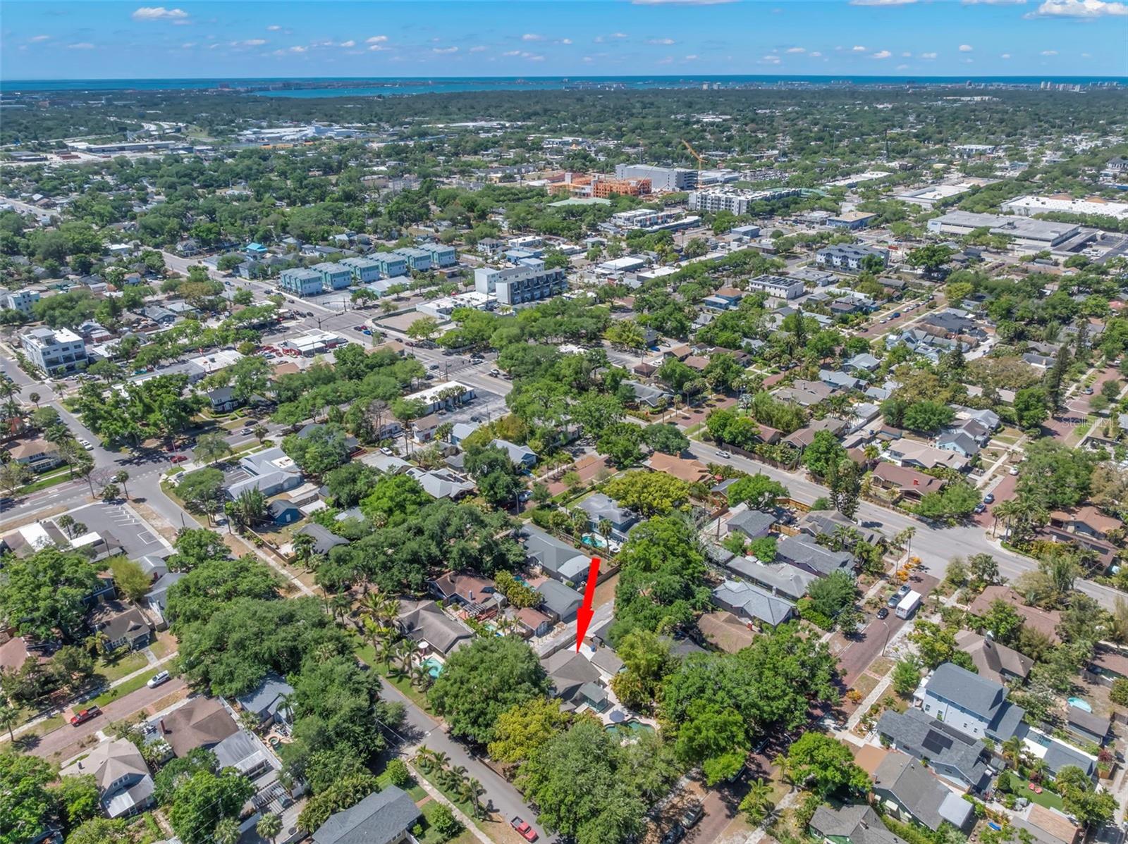 Listing photo id 48 for 230 27th Street N