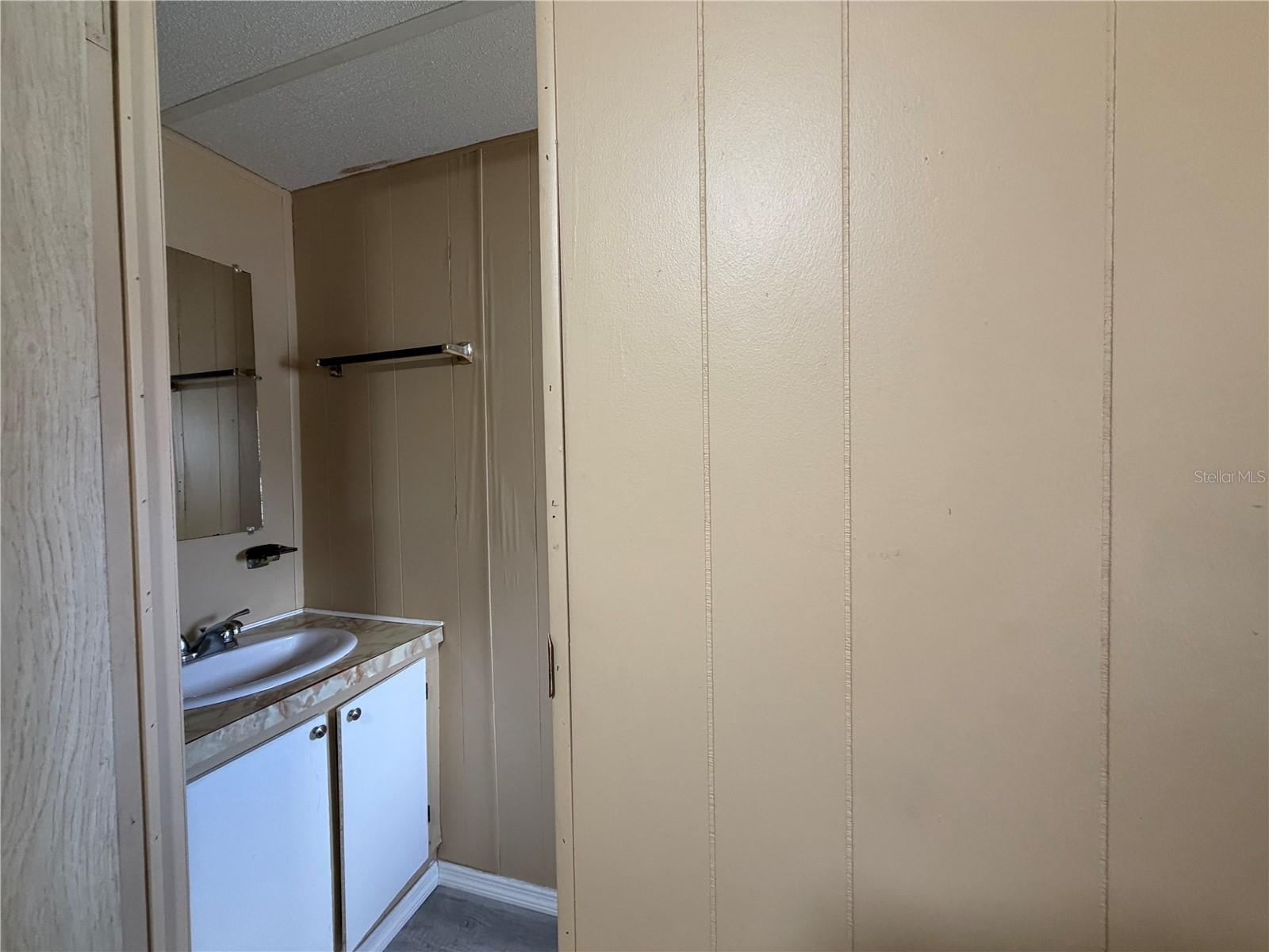 Image 21 of 48 For 14610 Coral Drive