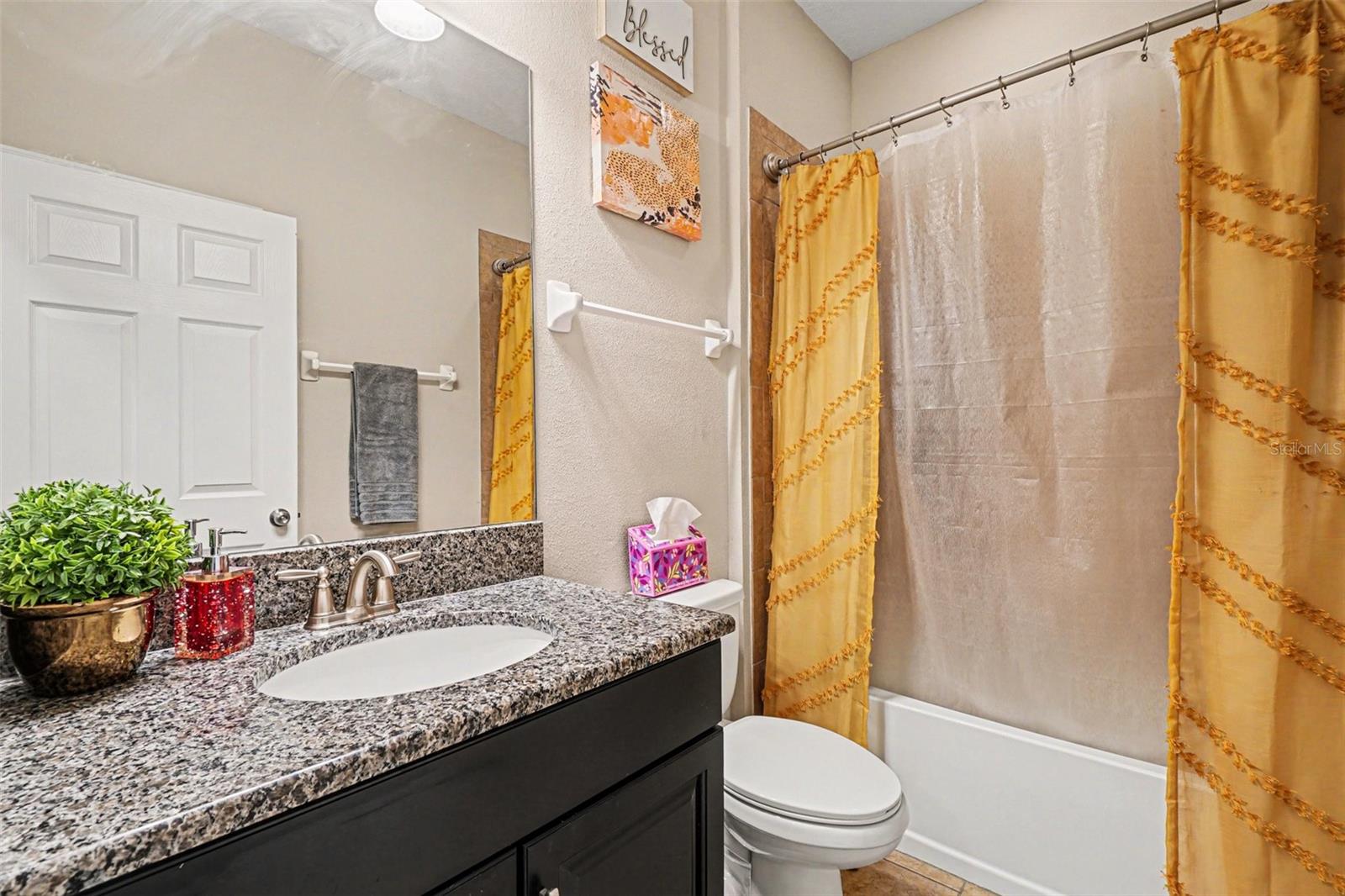 Listing photo id 13 for 11428 Carlton Fields Drive