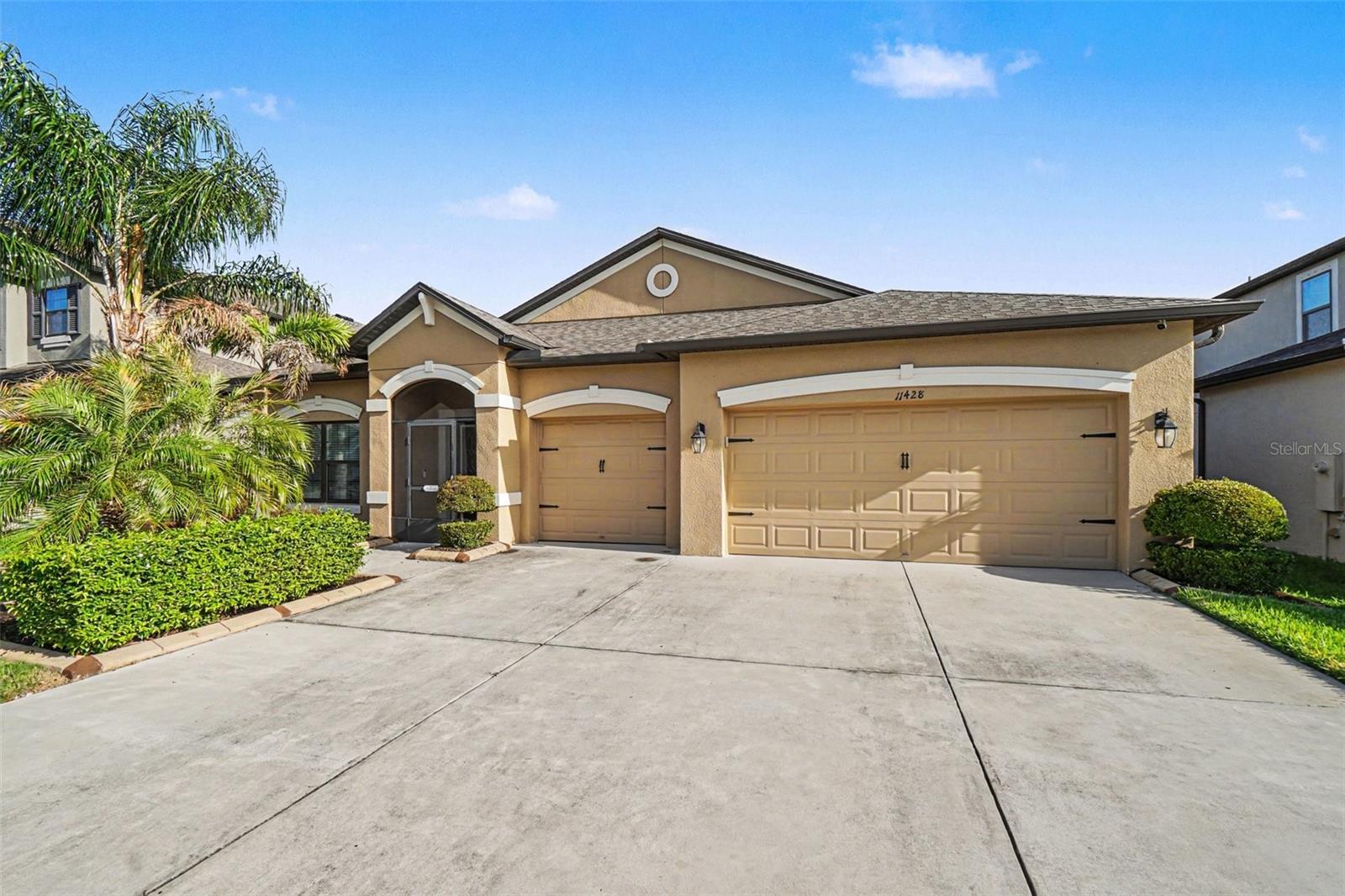 Listing photo id 25 for 11428 Carlton Fields Drive