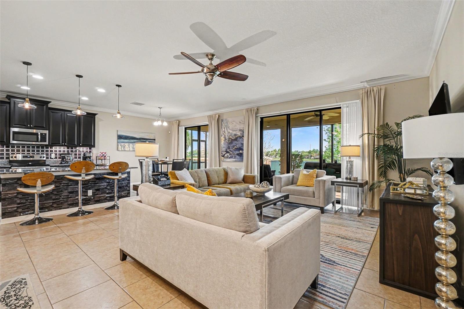 Listing photo id 2 for 11428 Carlton Fields Drive