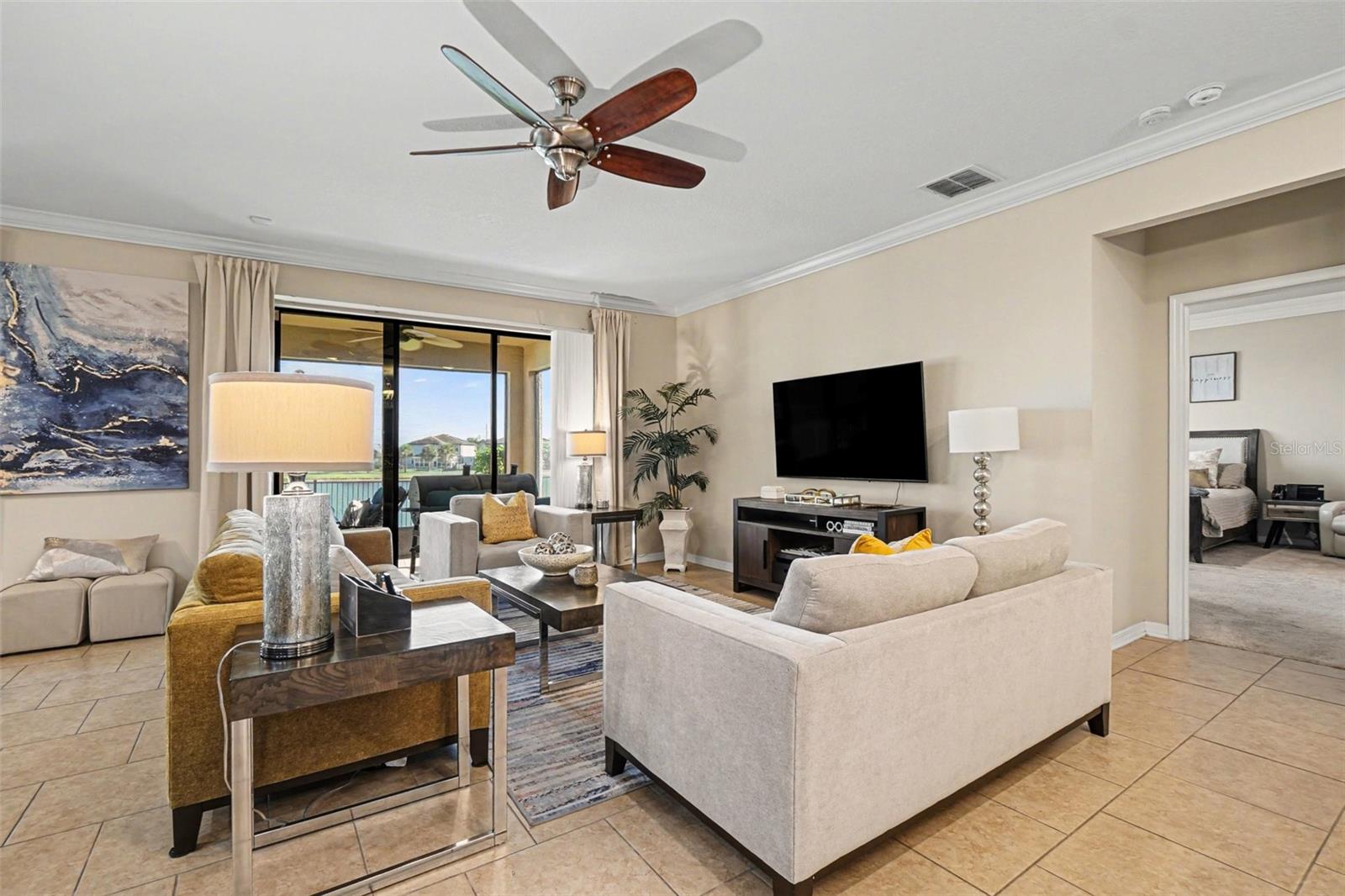 Listing photo id 3 for 11428 Carlton Fields Drive