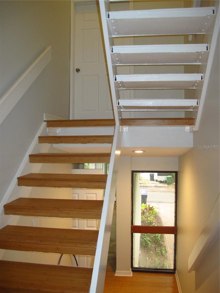 Image 17 of 24 For 1511 Bay Villa Place 1-2