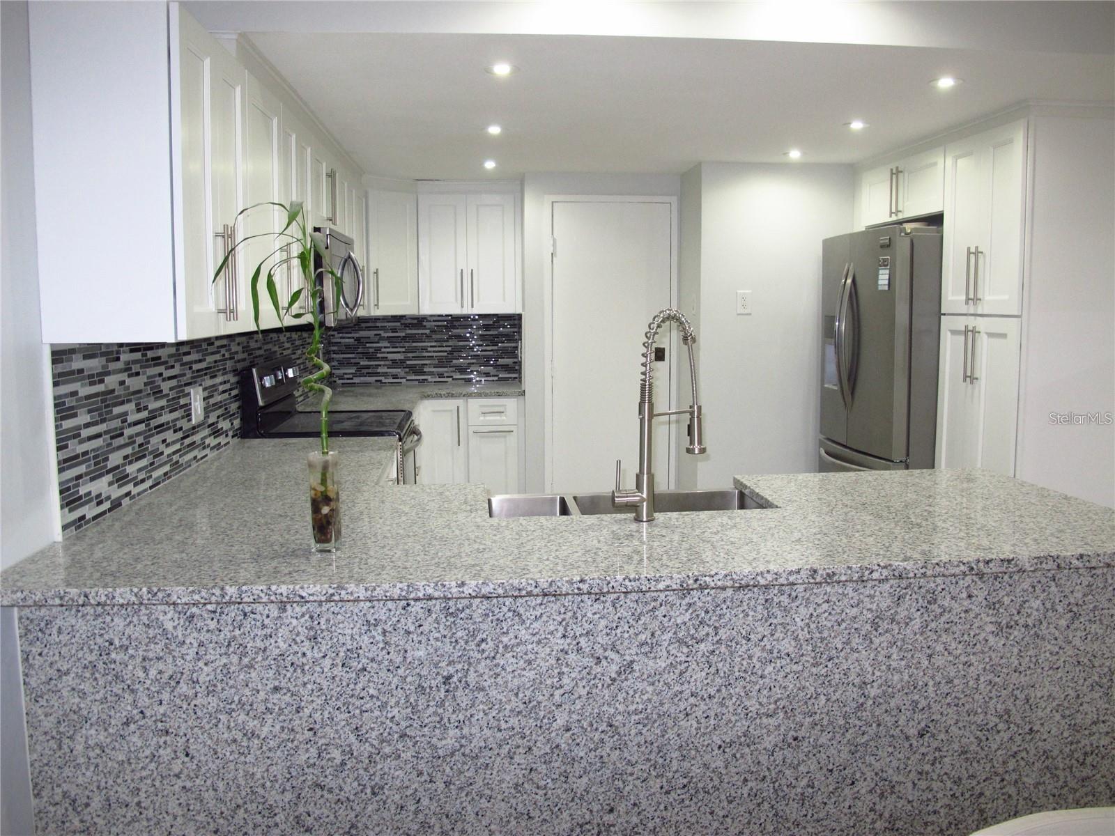 Image 3 of 24 For 1511 Bay Villa Place 1-2