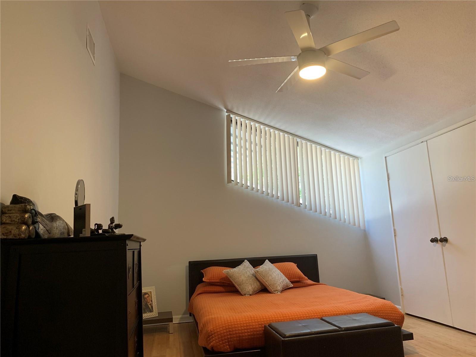 Image 7 of 24 For 1511 Bay Villa Place 1-2