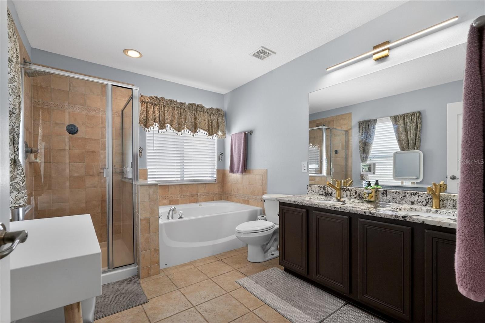 Listing photo id 24 for 17517 Glenapp Drive