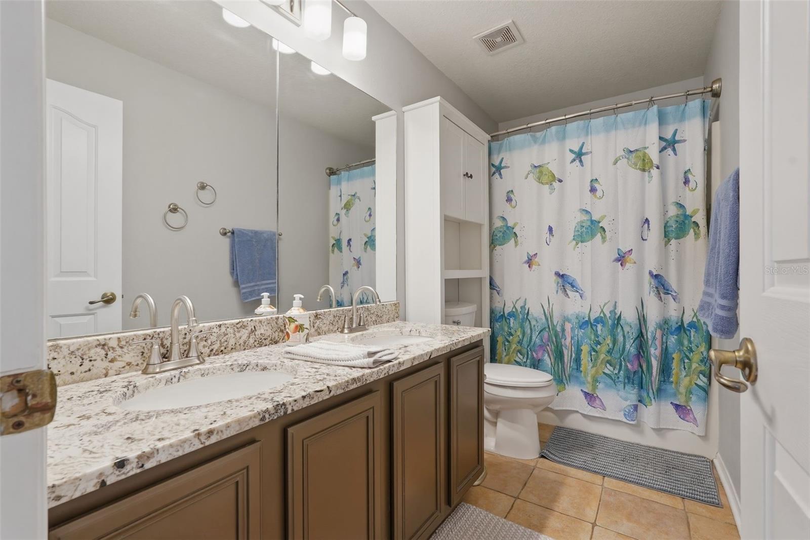 Listing photo id 28 for 17517 Glenapp Drive