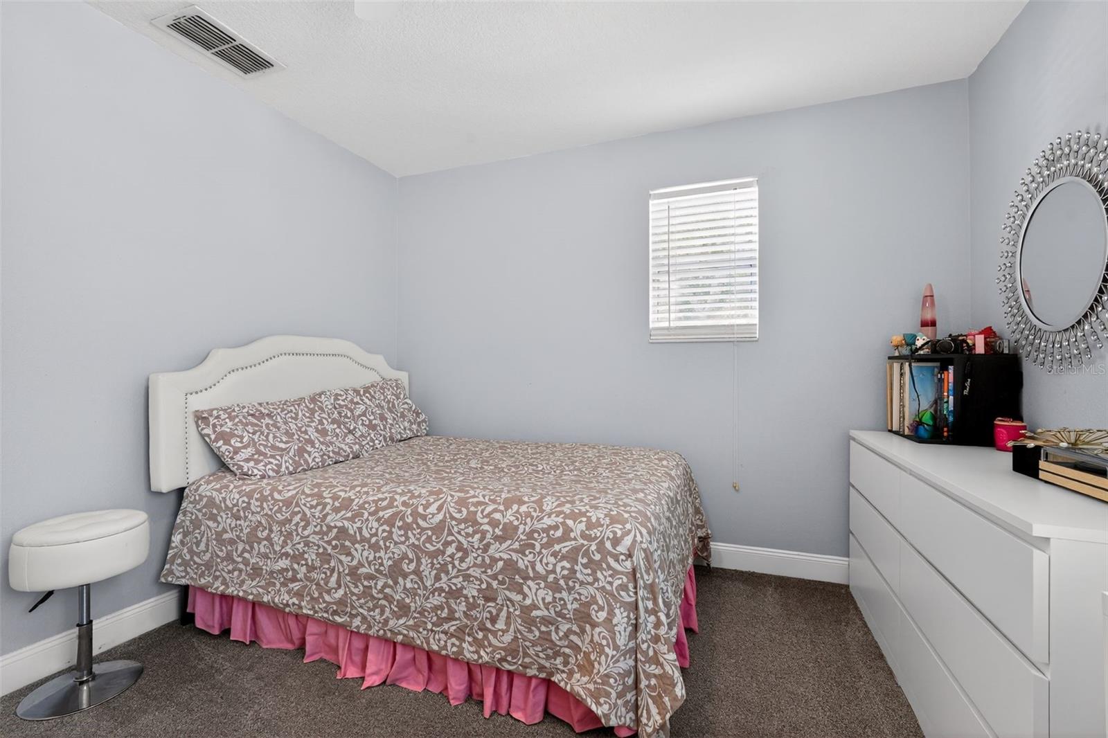 Listing photo id 29 for 17517 Glenapp Drive