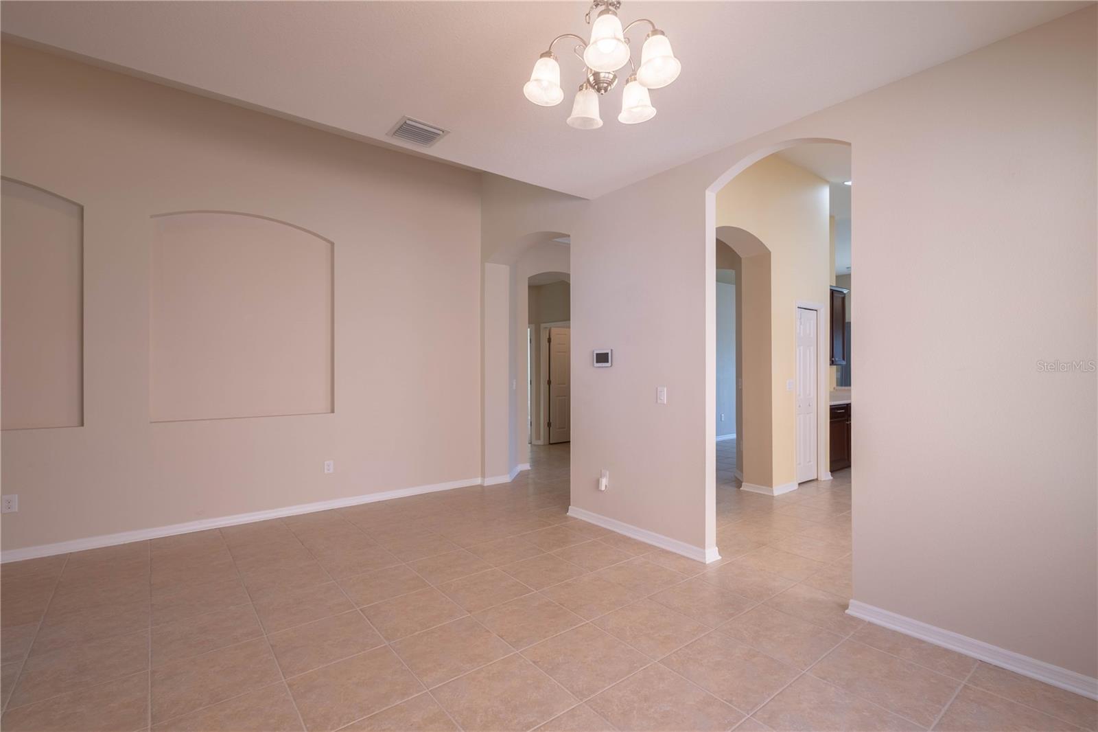 Image 12 of 42 For 7562 Forest Mere Drive