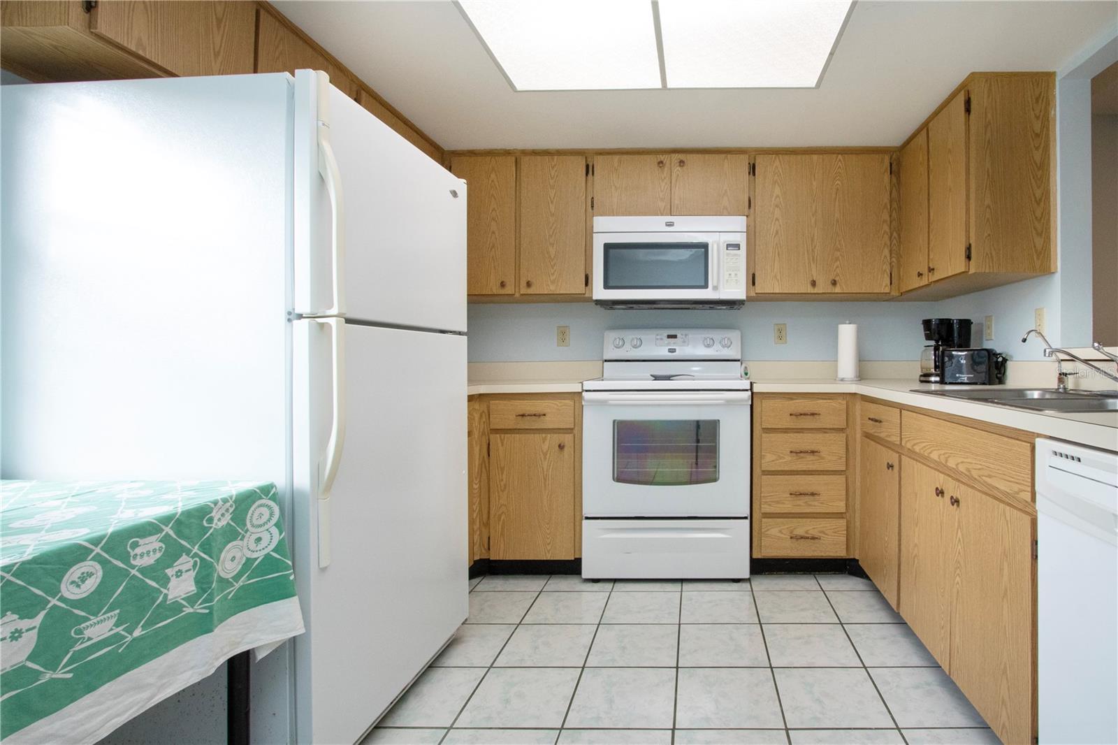 Image 18 of 59 For 2017 Hullhouse Drive 351