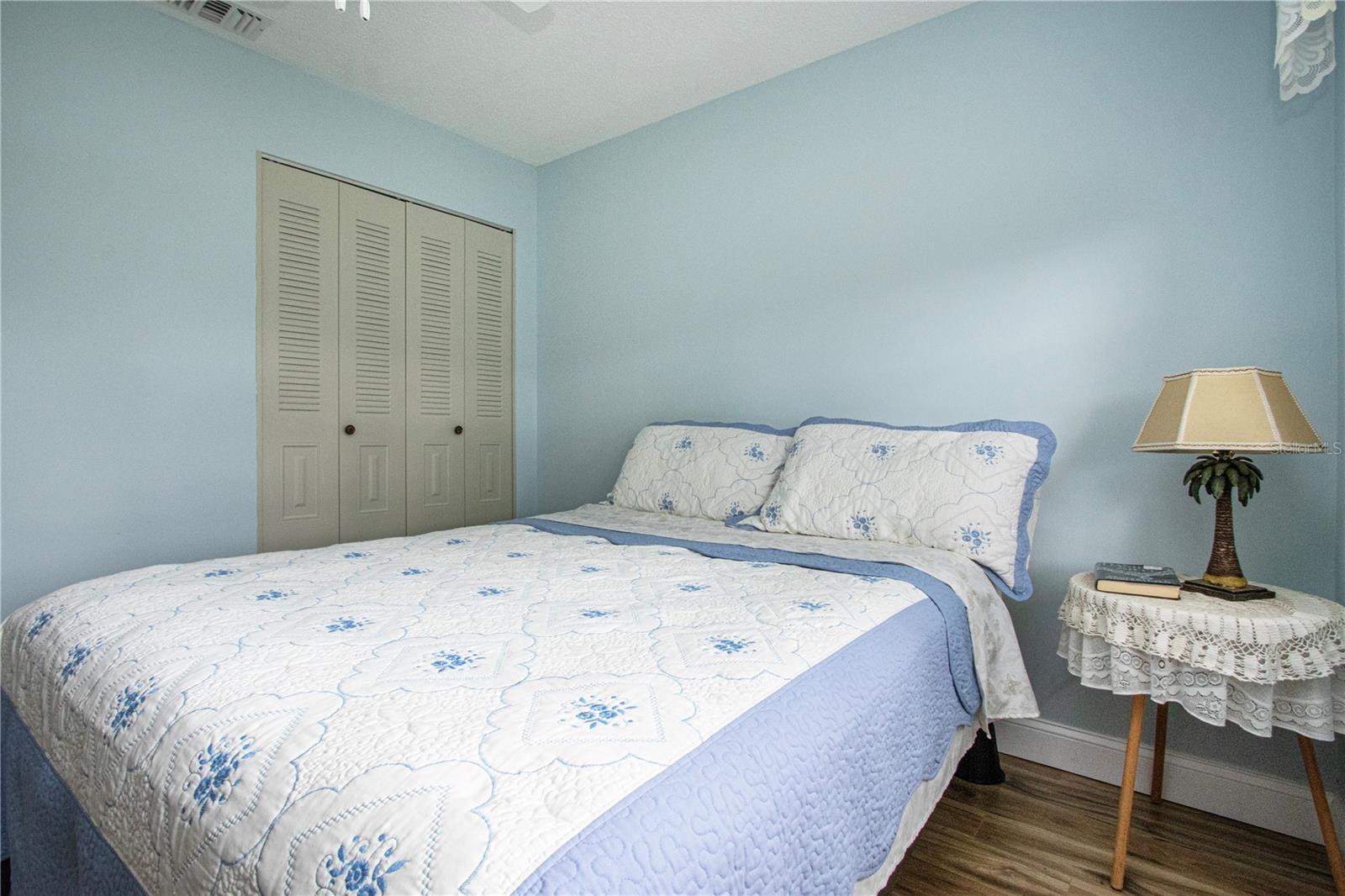 Image 26 of 59 For 2017 Hullhouse Drive 351