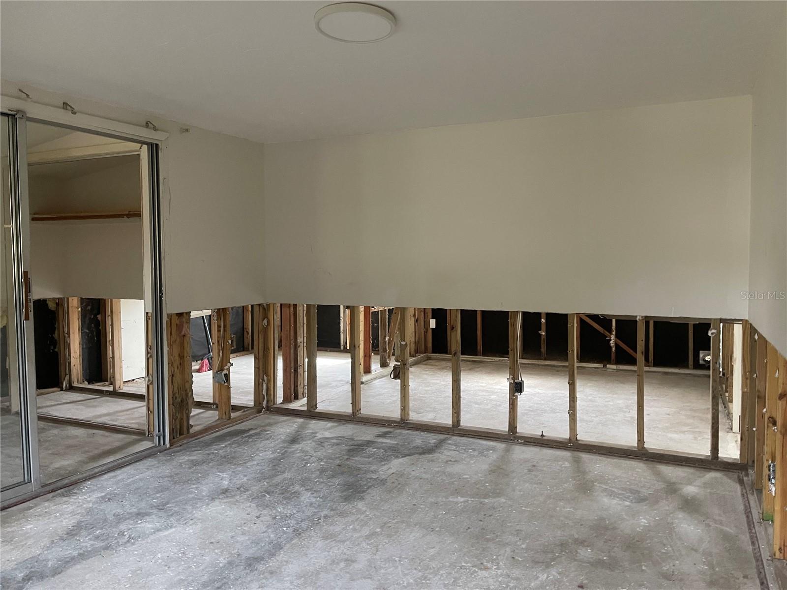 Image 12 of 33 For 14612 Coral Drive